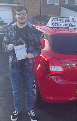 Charlie passed on 16 November 2022 at Bolton driving test centre. Another first time pass.
